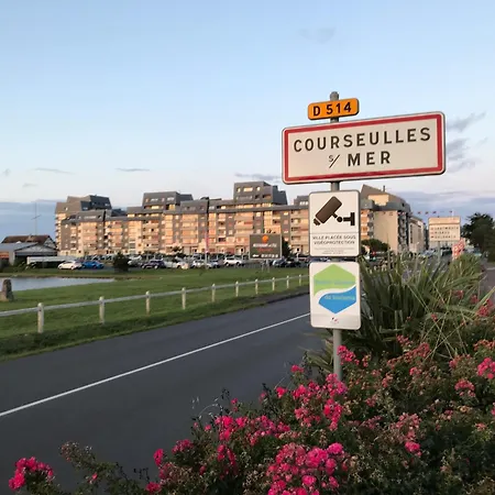 Bleu Sale - F2 Courseulles Avec Balcon Apartment Exterior photo
